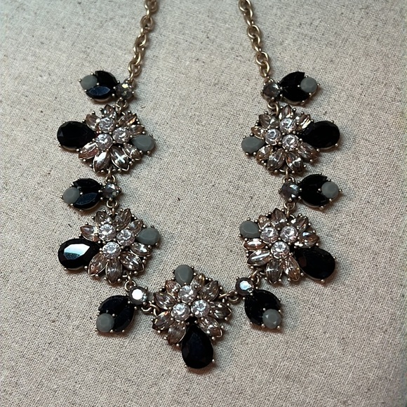 NWOT Boston Proper statement necklace - Picture 2 of 3